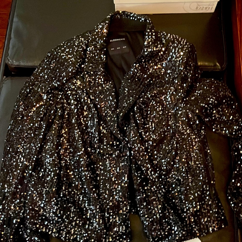 Bloom chic sequined blazer
